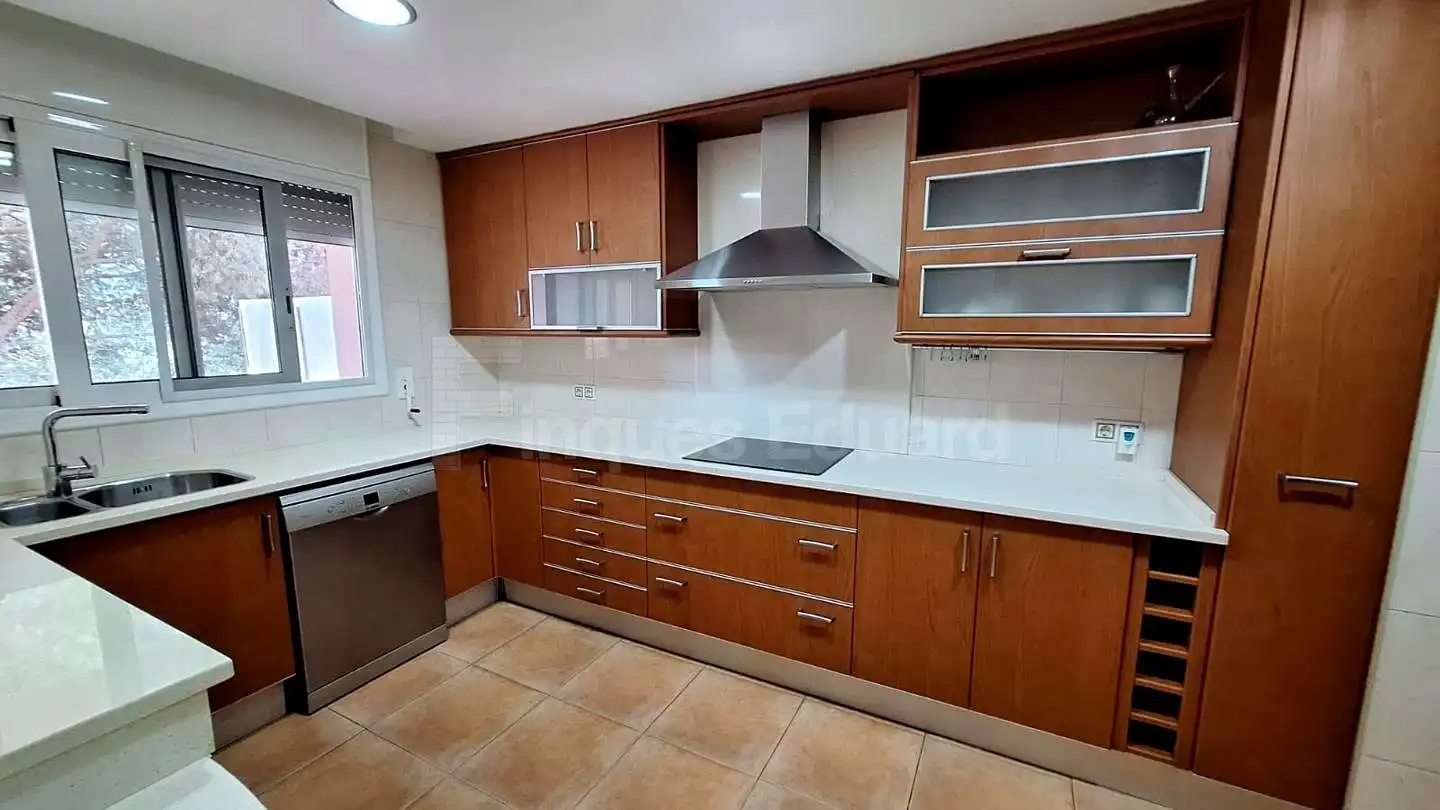 Cuina de Casa o xalet en venda en Argentona amb Aire condicionat, Terrassa i Balcó