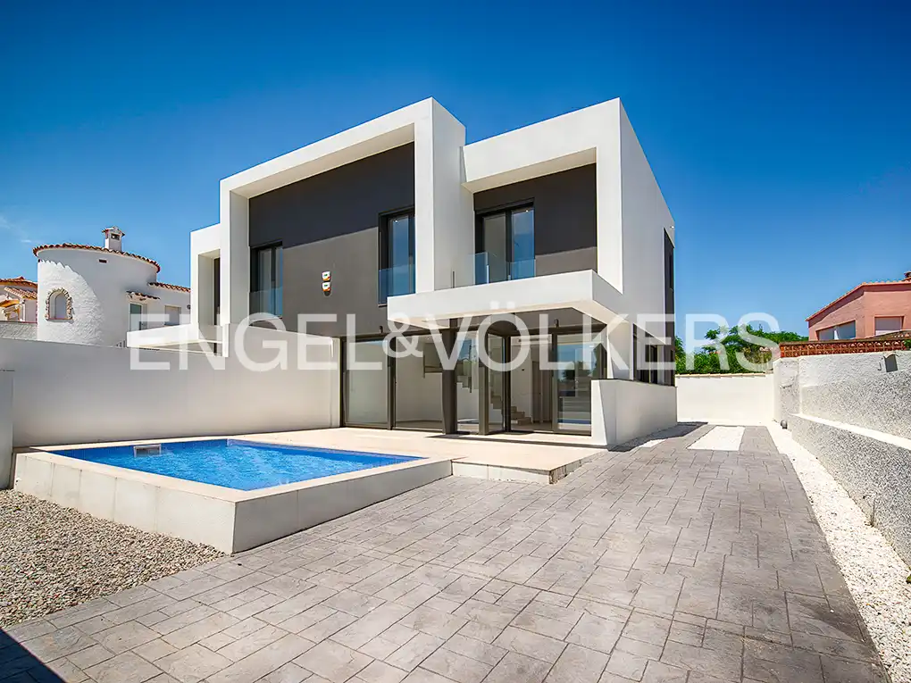 Casa pareada con terraza en venta en Carrer Requesens, imagen 28