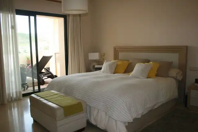 Apartamento con piscina en venta en Benahavís pueblo, imagen 6