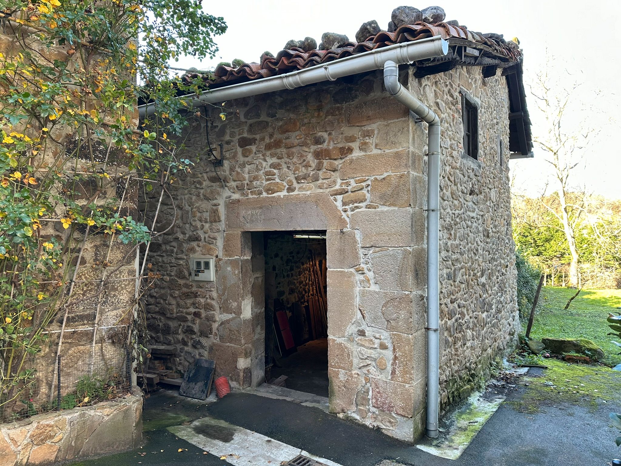 Exterior view of Country house for sale in Zegama  with Private garden