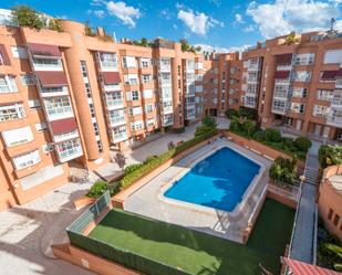 Piscina de Àtic en venda en  Madrid Capital amb Terrassa