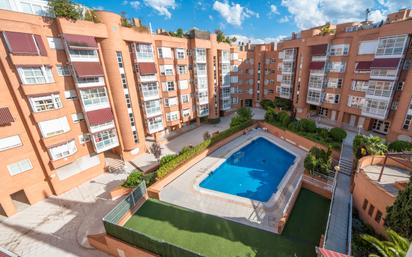 Piscina de Àtic en venda en  Madrid Capital amb Calefacció, Terrassa i Traster