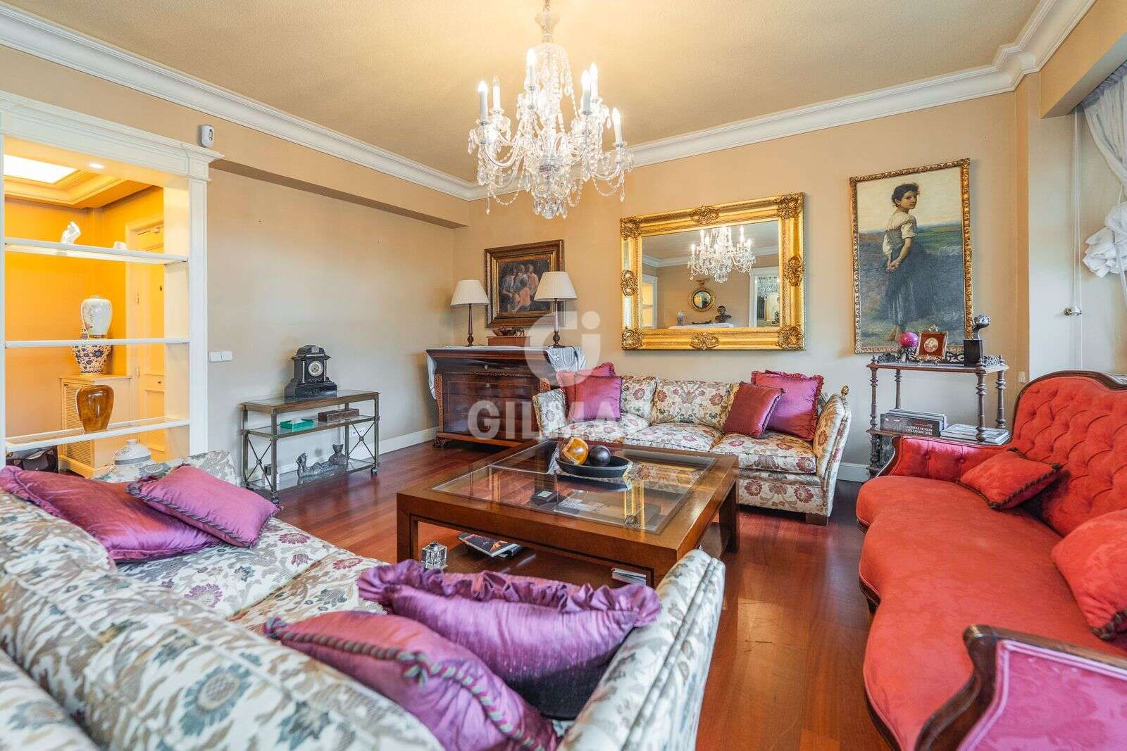 Living room of Flat for sale in  Madrid Capital  with Heating, Private garden and Storage room