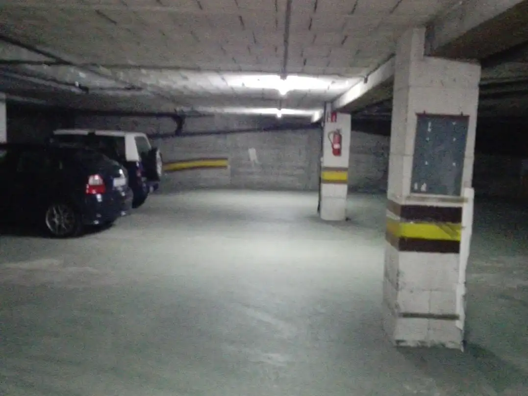 Parking of Garage for rent in Vigo 