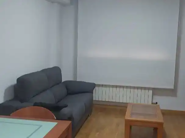 Sala d'estar de Pis de lloguer en Haro amb Parquet, Traster i Moblat