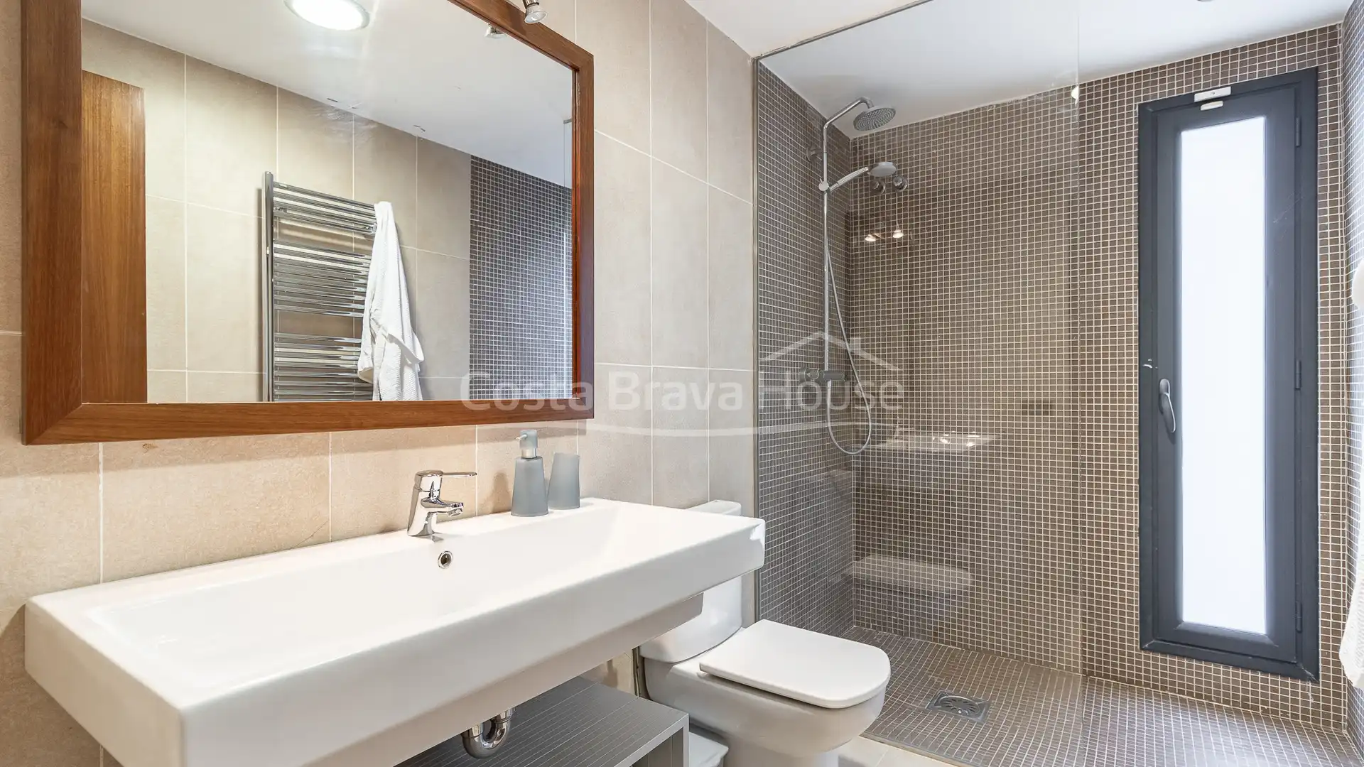 House with pool for sale in Carrer Joan Amades, imagen 38
