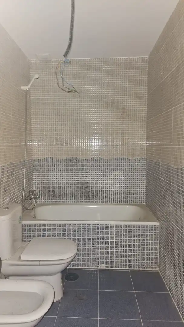 Baño de Piso en venta en Torrijos con Calefacción, Terraza y Trastero