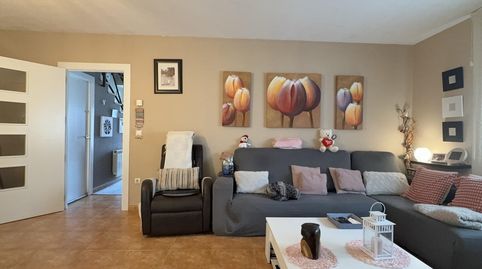 Foto 2 de Casa adosada en venta en Cabanillas del Campo, Guadalajara