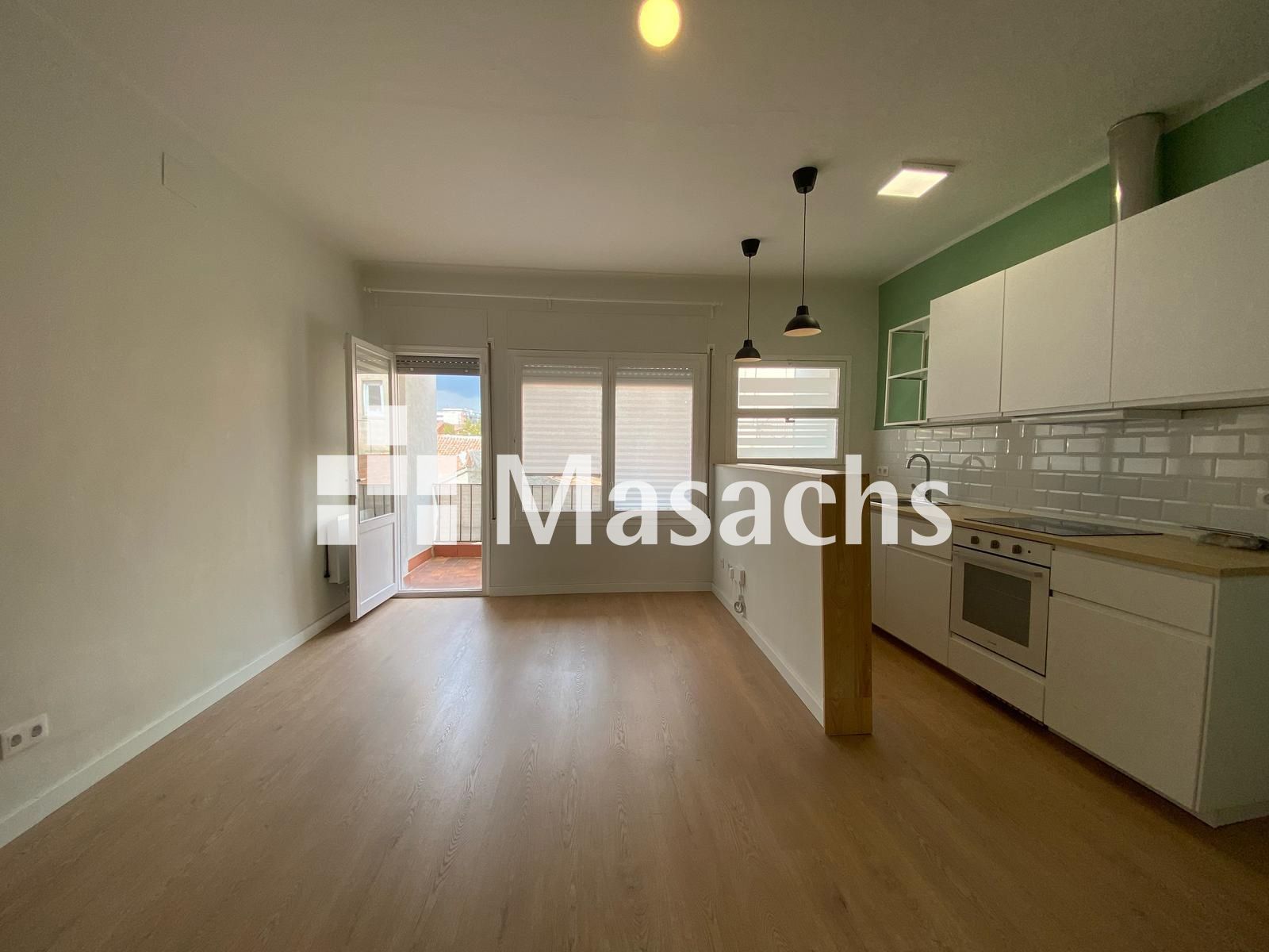 Cuina de Pis de lloguer en Terrassa amb Calefacció