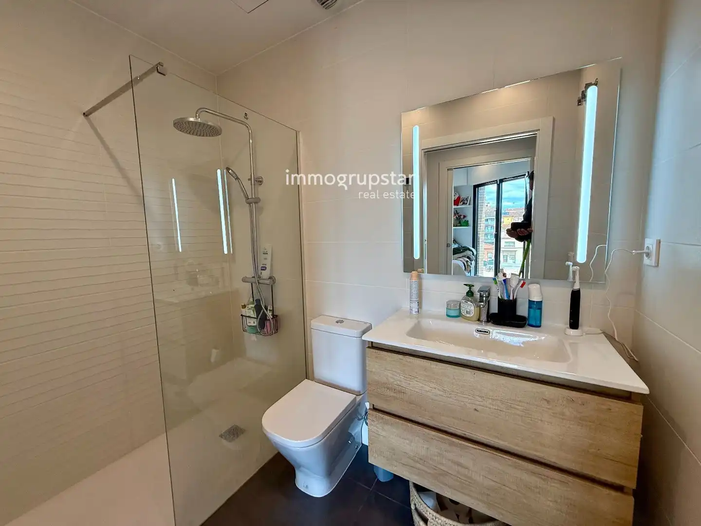 Attic for sale in Santiago, 22, Eixample Sud – Migdia
