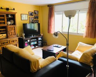 Sala d'estar de Pis en venda en Montbrió del Camp amb Aire condicionat, Terrassa i Balcó