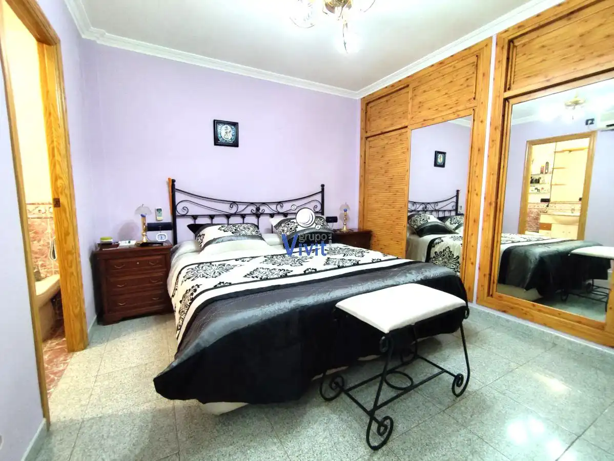 Bedroom of Houses for sale in Sevilla  with Terrace and Balcony