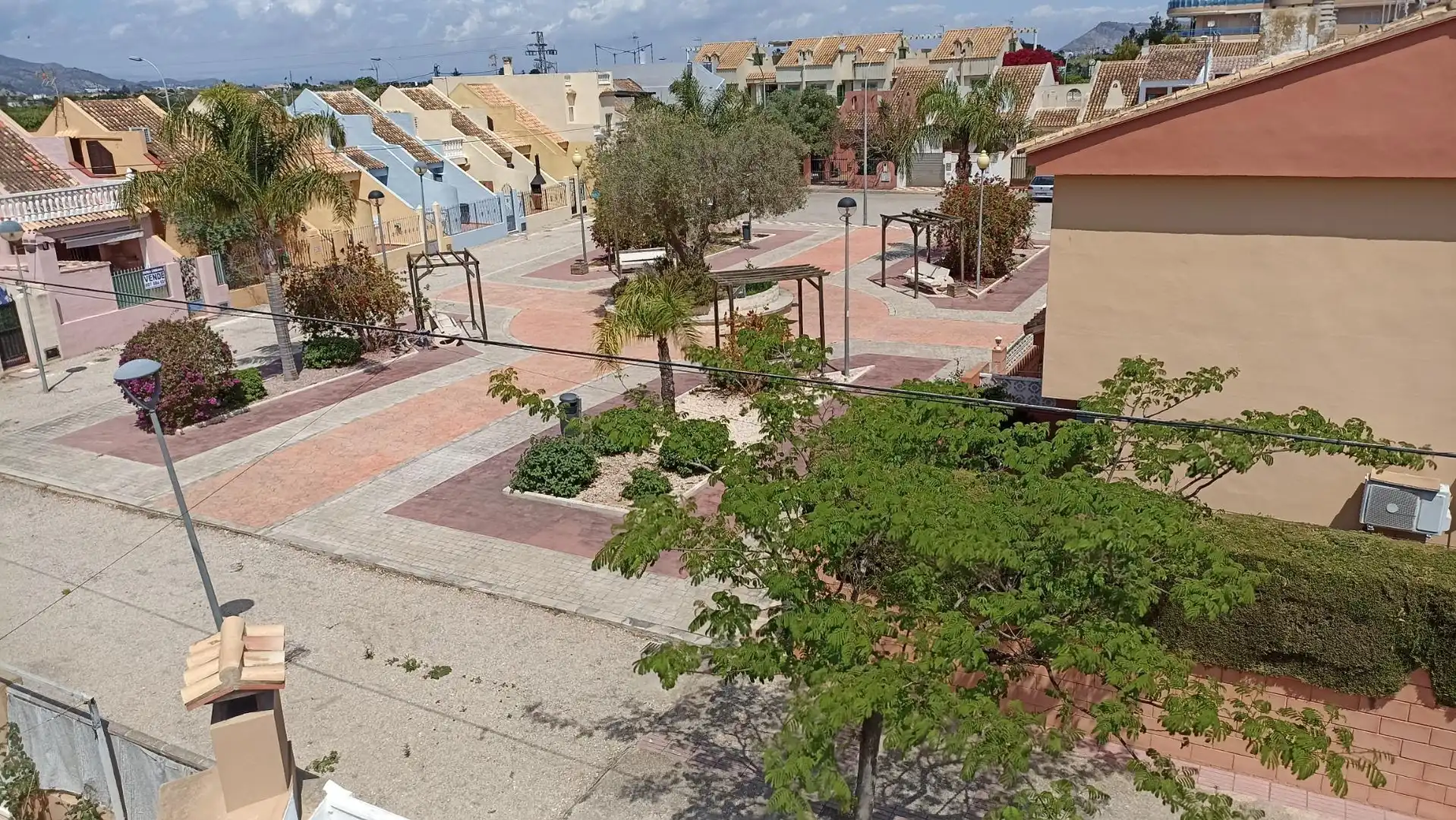 Vista exterior de Casa adosada en venda en Tavernes de la Valldigna amb Aire condicionat, Calefacció i Terrassa