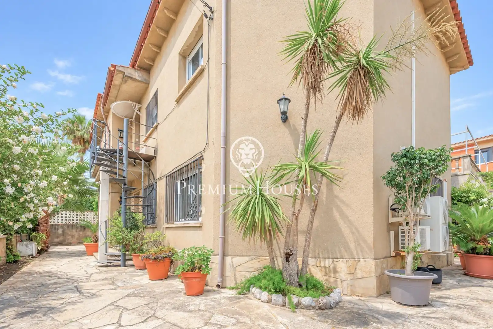 Casa amb jardí en venda a Passeig Maragall, imagen 3