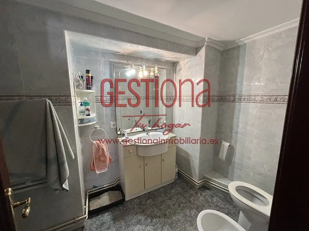 Habitación de Casa o chalet en venta en Noja con Jardín privado, Terraza y Amueblado