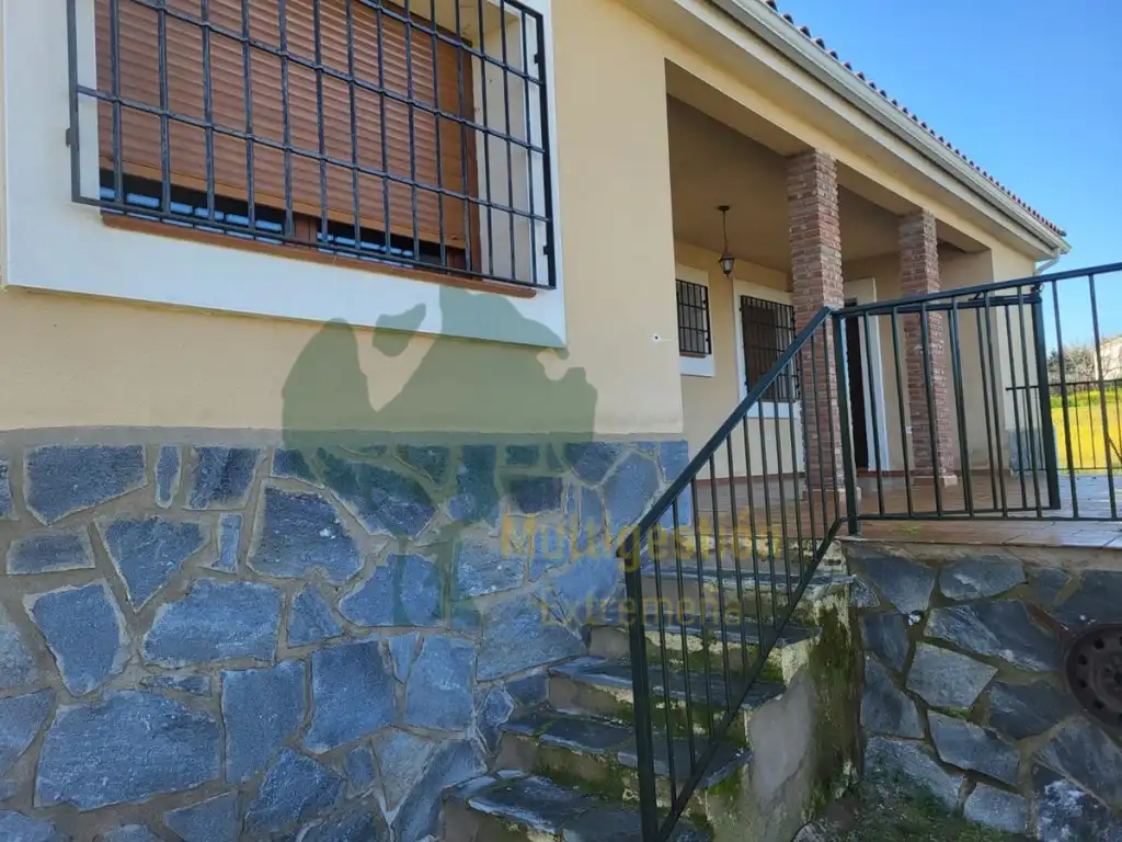 Vista exterior de Finca rústica en venta en Arroyo de la Luz