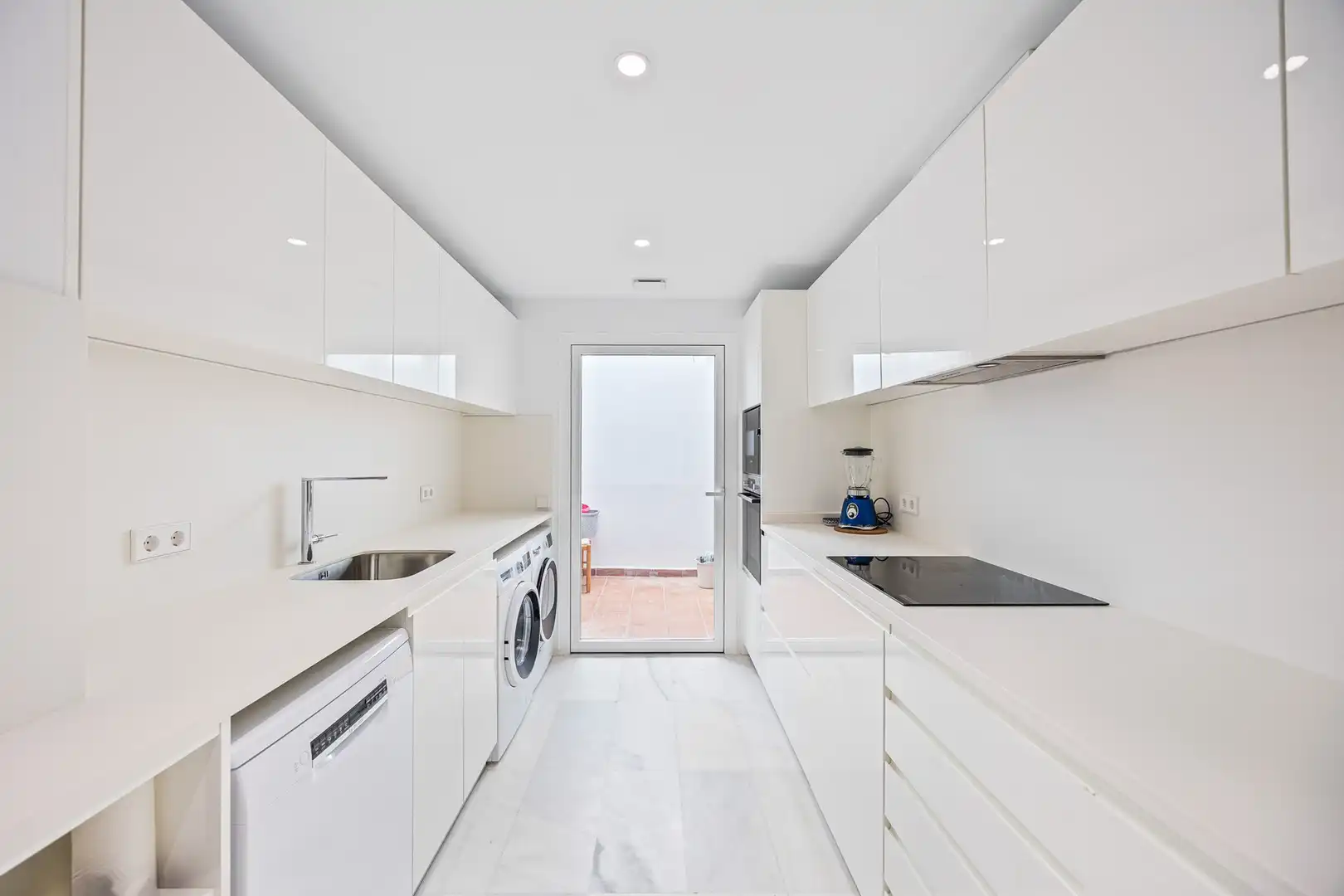Kitchen of Detached homes for sale in Sotogrande  with Air Conditioner, Private garden and Terrace