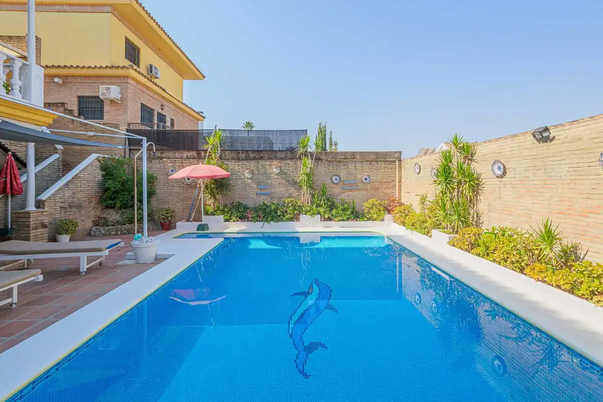 Chalet en venta en Gelves, imagen 3