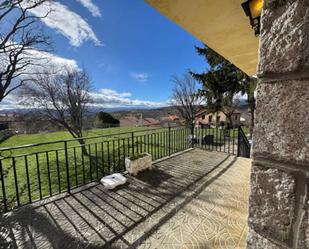 Vista exterior de Casa o xalet en venda en Braojos amb Calefacció, Jardí privat i Terrassa