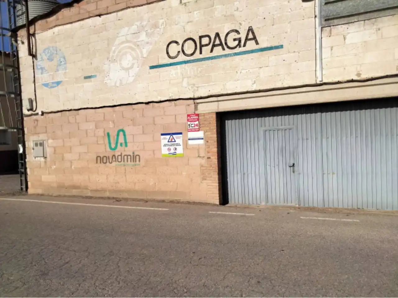 Fabrikhallen zum Verkauf in Carrer Camí Estació, El Poal
