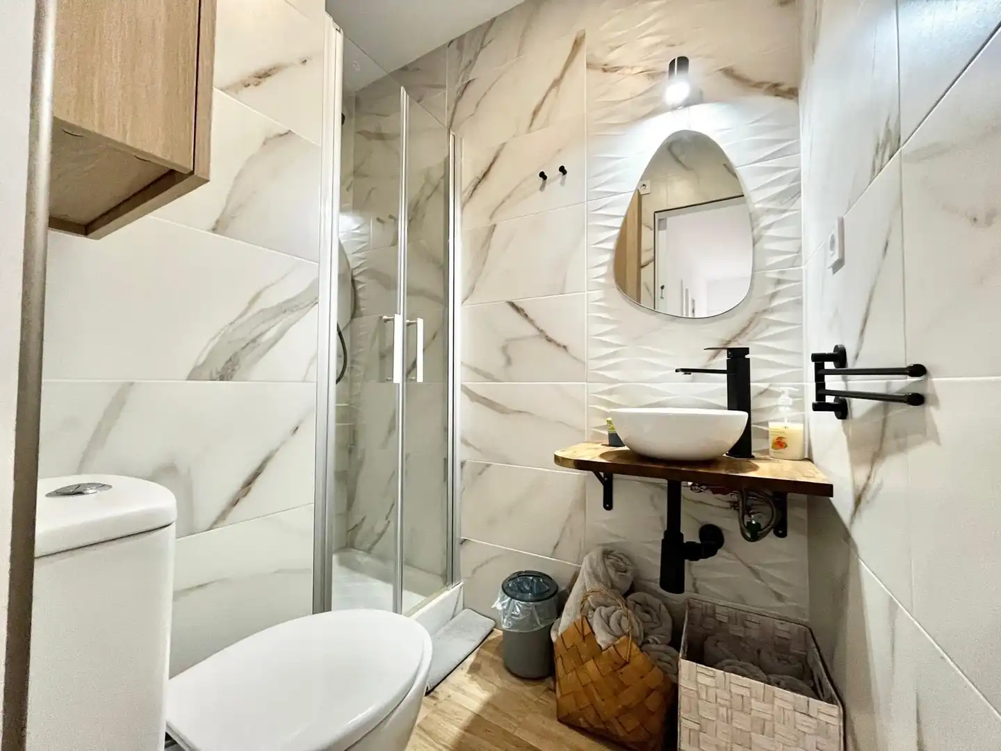 Bathroom of Apartments for rent in Pilar de la Horadada  with Heating, Furnished and Oven