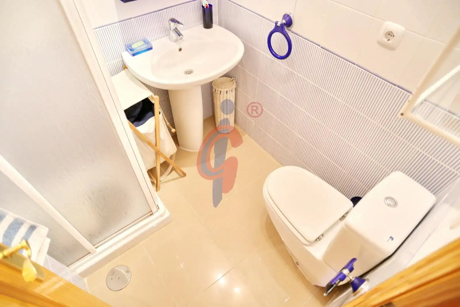 Baño de Apartamento en venta en Guardamar del Segura con Jardín privado, Terraza y Trastero