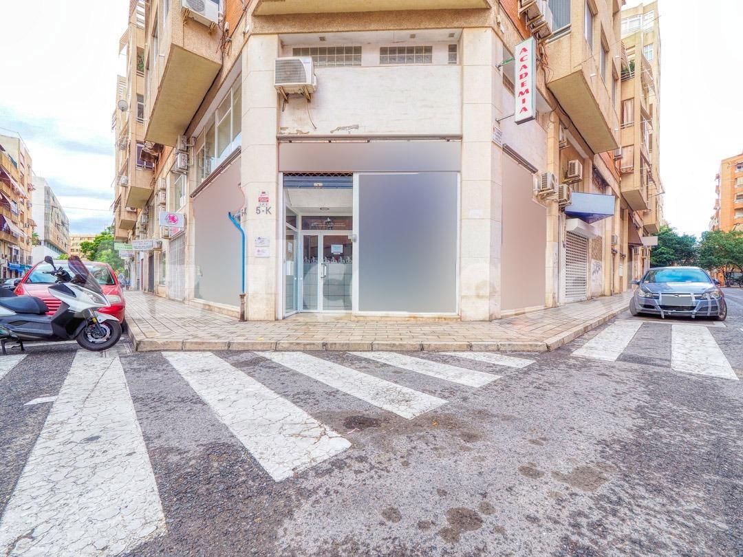 Vista exterior de Local en venda en Alicante / Alacant amb Aire condicionat