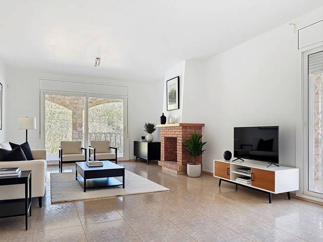 Casa-chalet en Venta en Calle  Francesc Macià en Masquefa