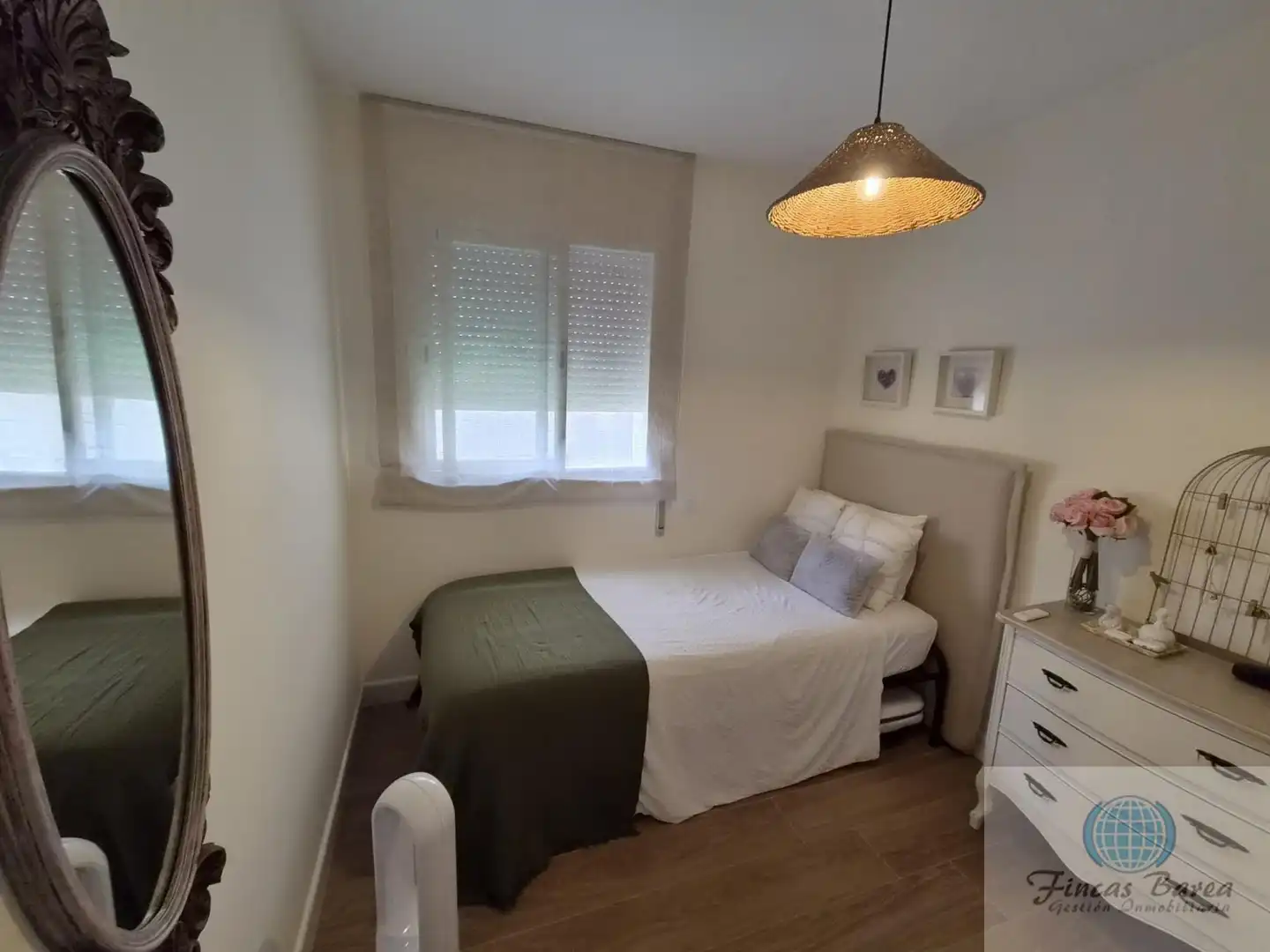 Habitación de Piso de alquiler en Fuengirola con Balcón