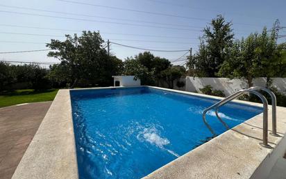 Piscina de Casa o xalet en venda en  Córdoba Capital amb Aire condicionat, Calefacció i Jardí privat