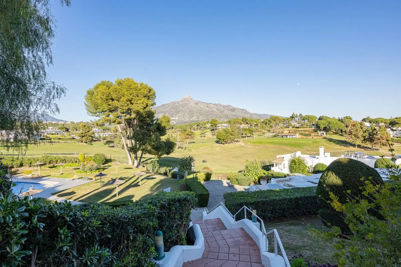 Adosado con terraza en venta en Urbanizacion Nva Andalucia Aloha 136, imagen 47