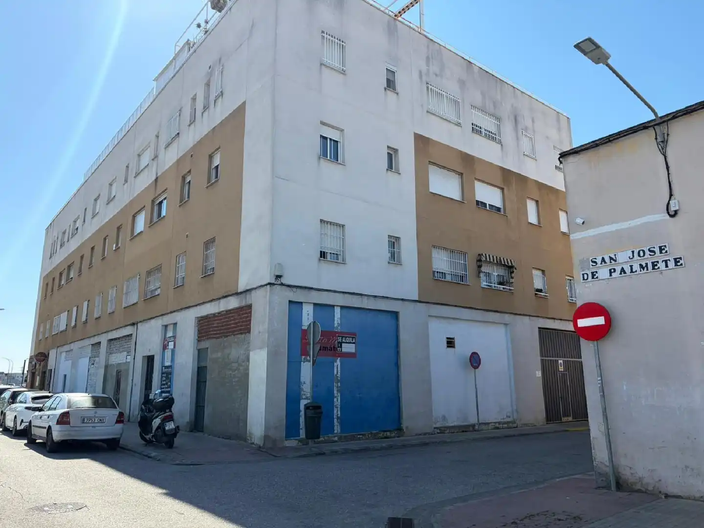 Vista exterior de Pis en venda en Sevilla
