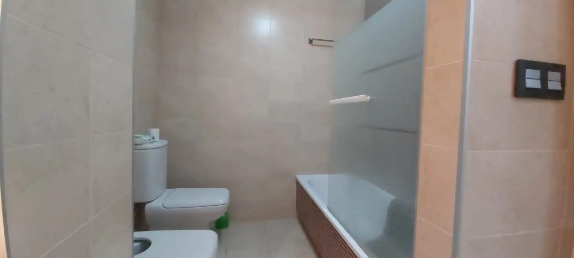 Bathroom of Apartments for sale in Algeciras  with Storage room, Furnished and Oven