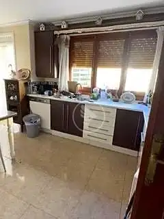 Cuina de Casa o xalet en venda en Linares amb Aire condicionat, Jardí privat i Terrassa