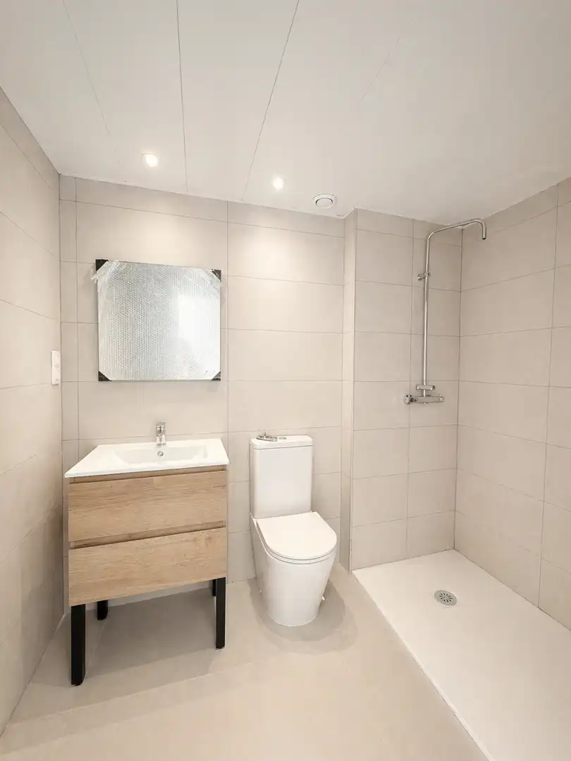 Baño de Piso en venta en Rubí con Aire acondicionado, Calefacción y Parquet