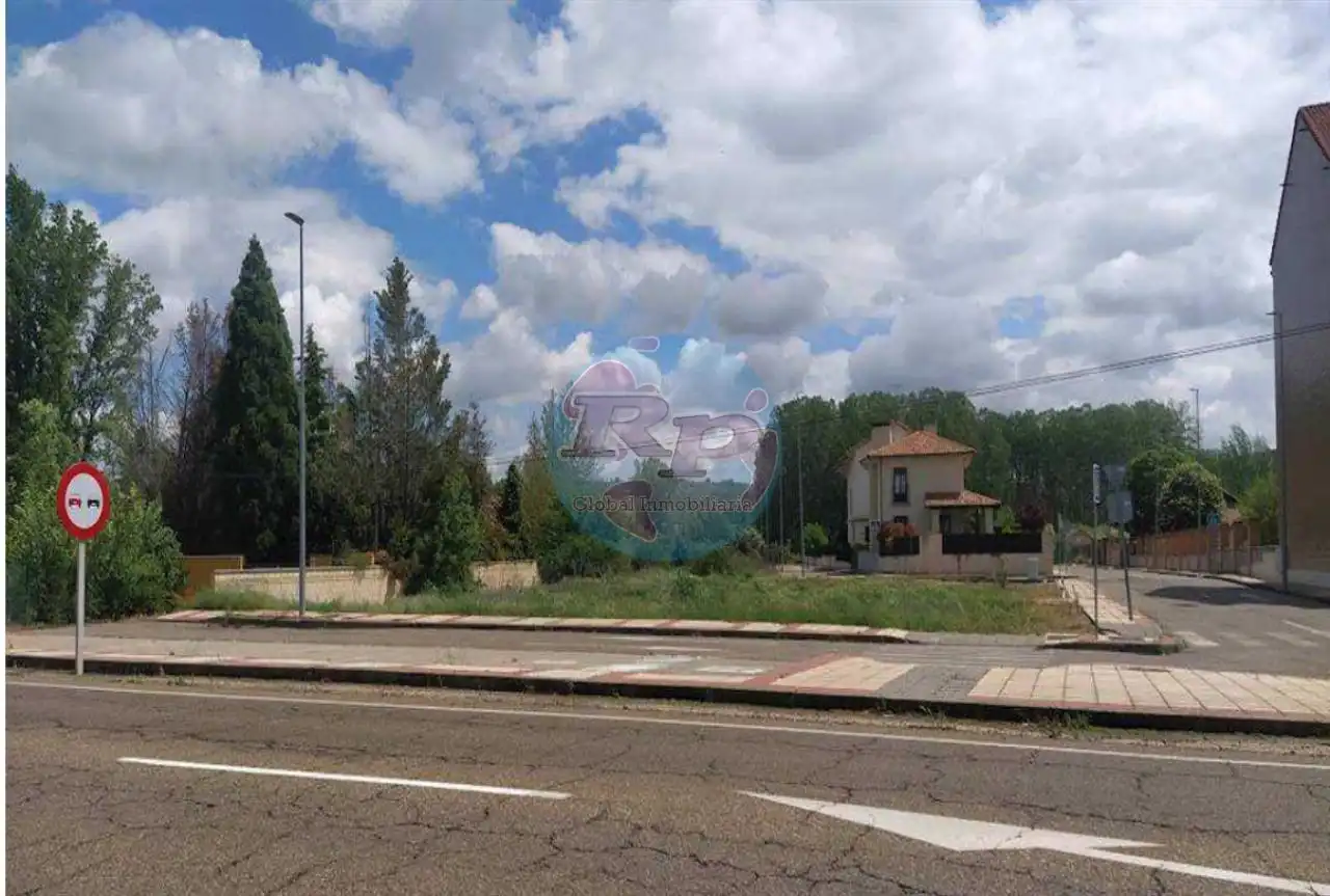 Terreni e lotti in vendita a Sariegos, imagen 8