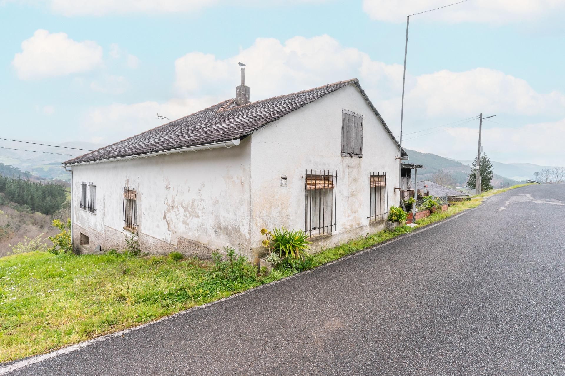 Vista exterior de Casa o xalet en venda en Boal amb Calefacció, Jardí privat i Traster