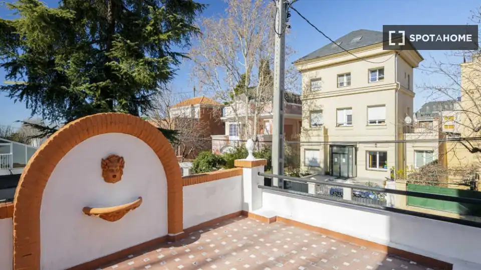 Terrace of Flat for share in Madrid  with Air Conditioner, Terrace and Furnished