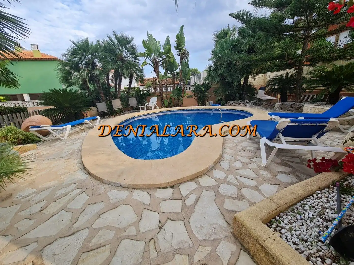 Piscina de Casa o chalet de alquiler en Dénia con Aire acondicionado, Calefacción y Jardín privado