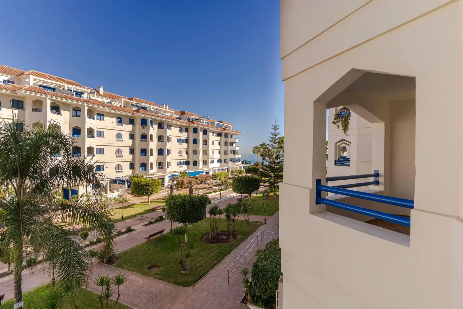 Schlafzimmer von Wohnung zum Verkauf in Manilva mit Privatgarten, Abstellraum und Gemeinschaftspool