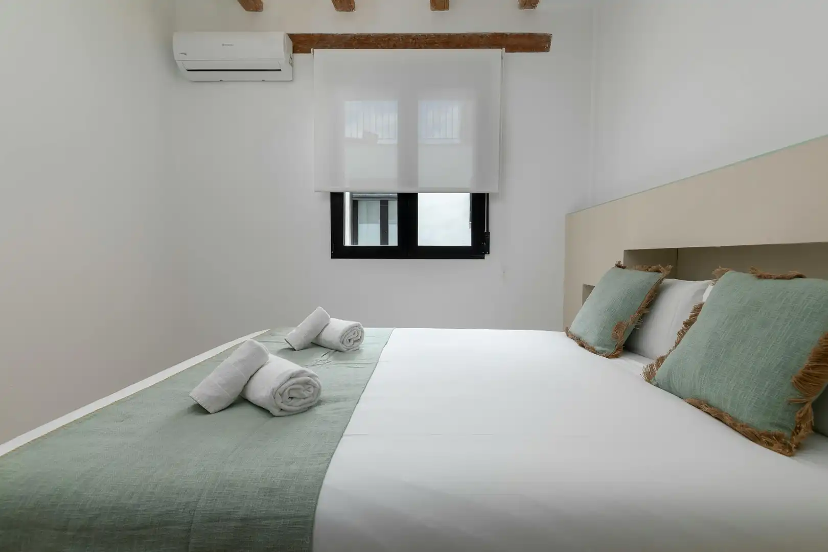 Bedroom of Flat for rent in Patraix