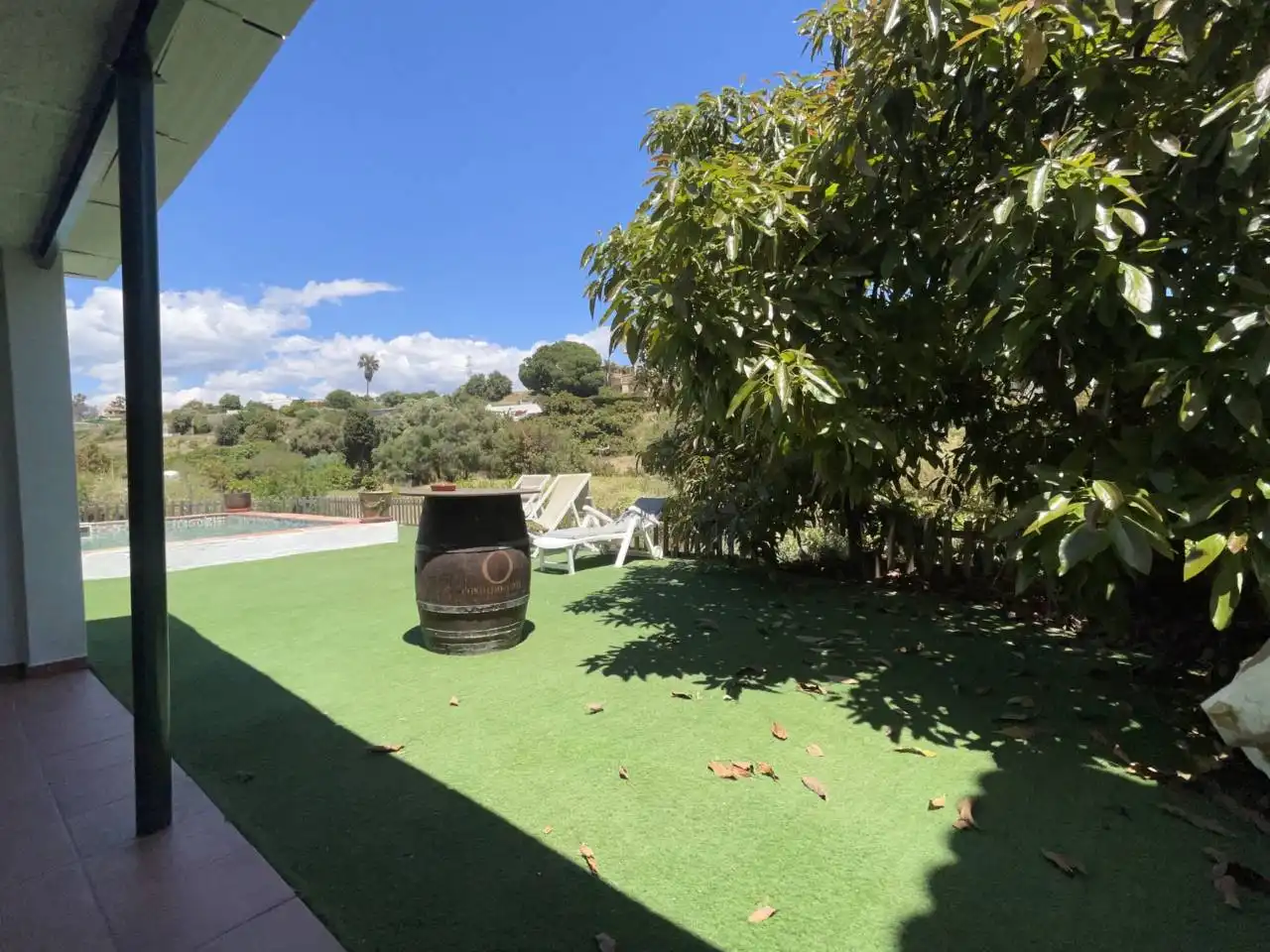 Terrassa de Finca rústica en venda en Estepona amb Aire condicionat, Calefacció i Jardí privat