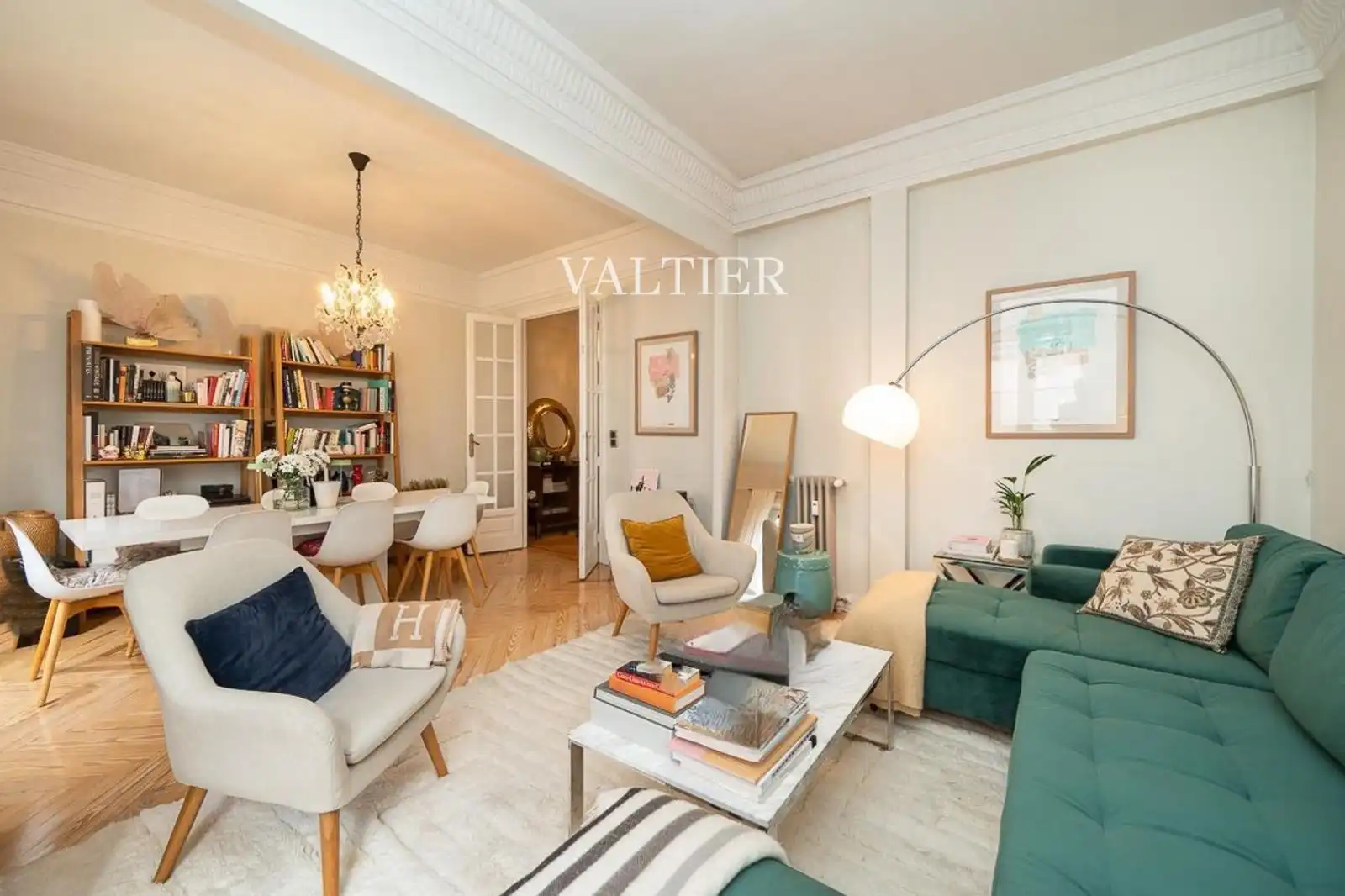 Flat with lift for sale in Zurbano