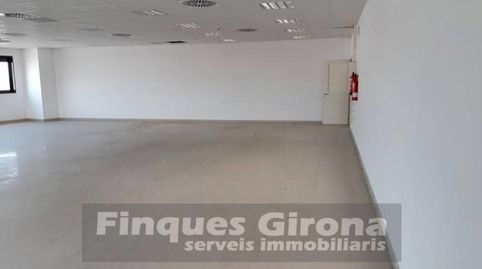 Foto 2 de Oficina en venda a Calle Carretera de Palamos, Celrà, Girona