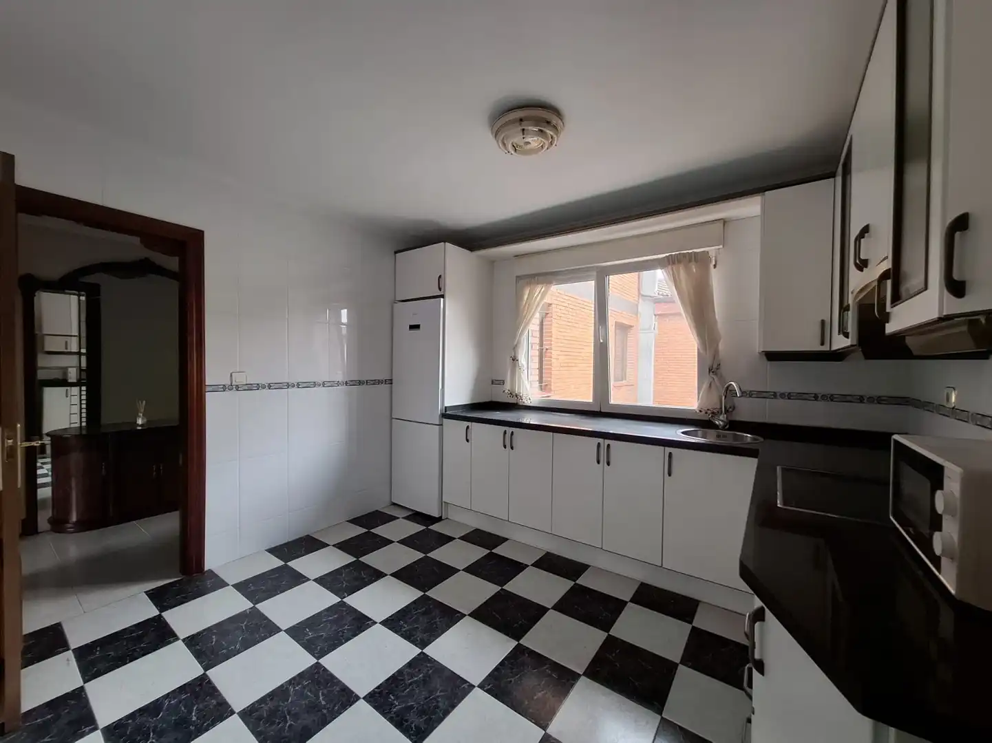 Küche von Wohnung zur Miete in Gijón  mit Heizung und Parkett