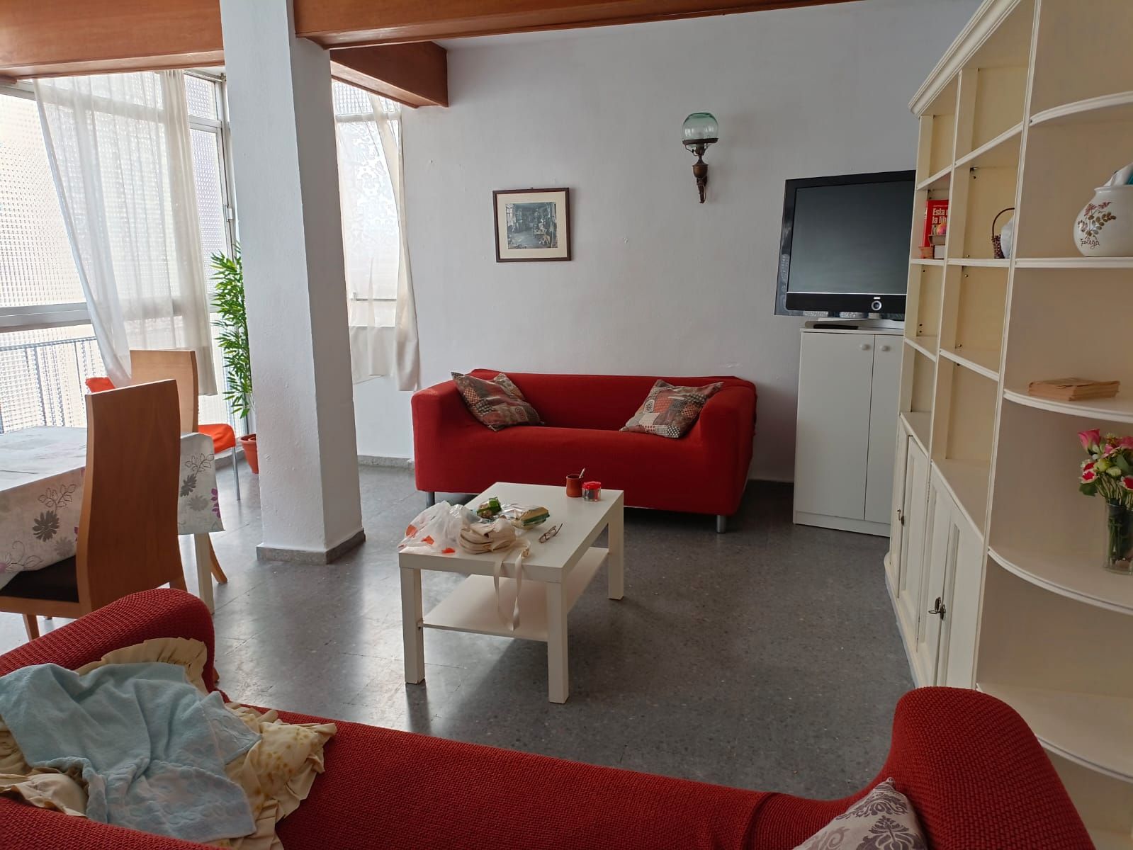 Sala d'estar de Pis de lloguer en  Valencia Capital amb Moblat, Forn i Rentadora