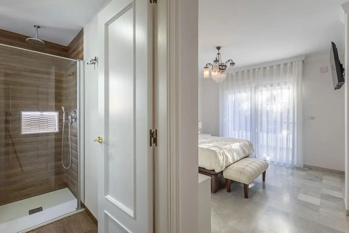Habitación de Casa adosada en venta en Motril con Terraza y Alarma