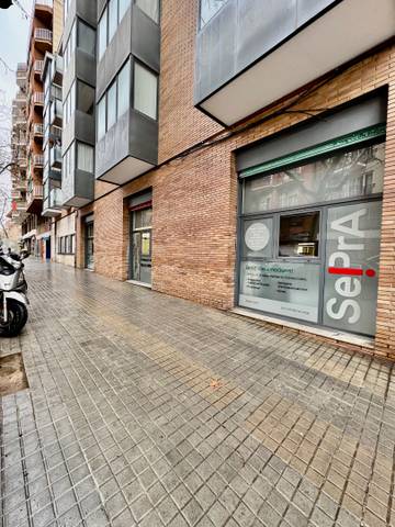 Local comercial en Venta en Carrer de Trinxant, 98 en El Camp de l'Arpa del Clot