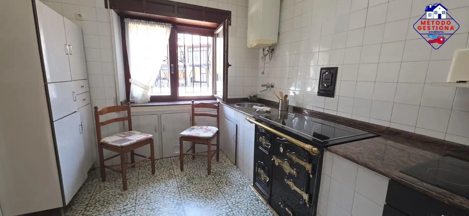 Cuina de Casa o xalet en venda en Cabuérniga amb Balcó