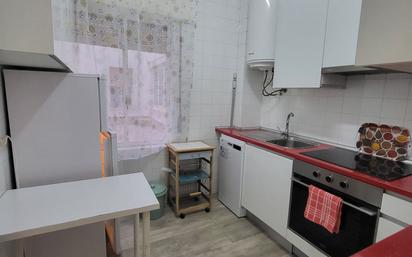 Cuina de Pis de lloguer en Ávila Capital amb Calefacció i Terrassa